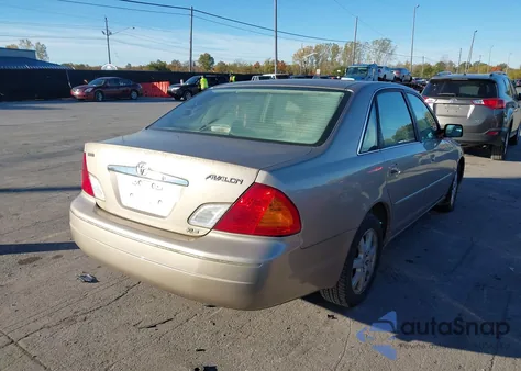 2000 Toyota Avalon Xls z USA, uszkodzony, nr VIN 4T1BF28B0YU024467
